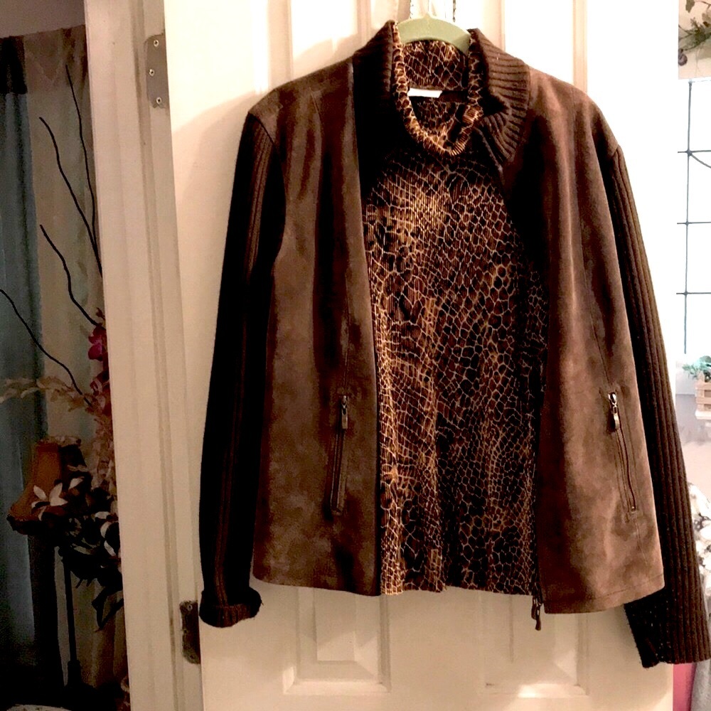 Suide and sweater jacket with sleeveless top